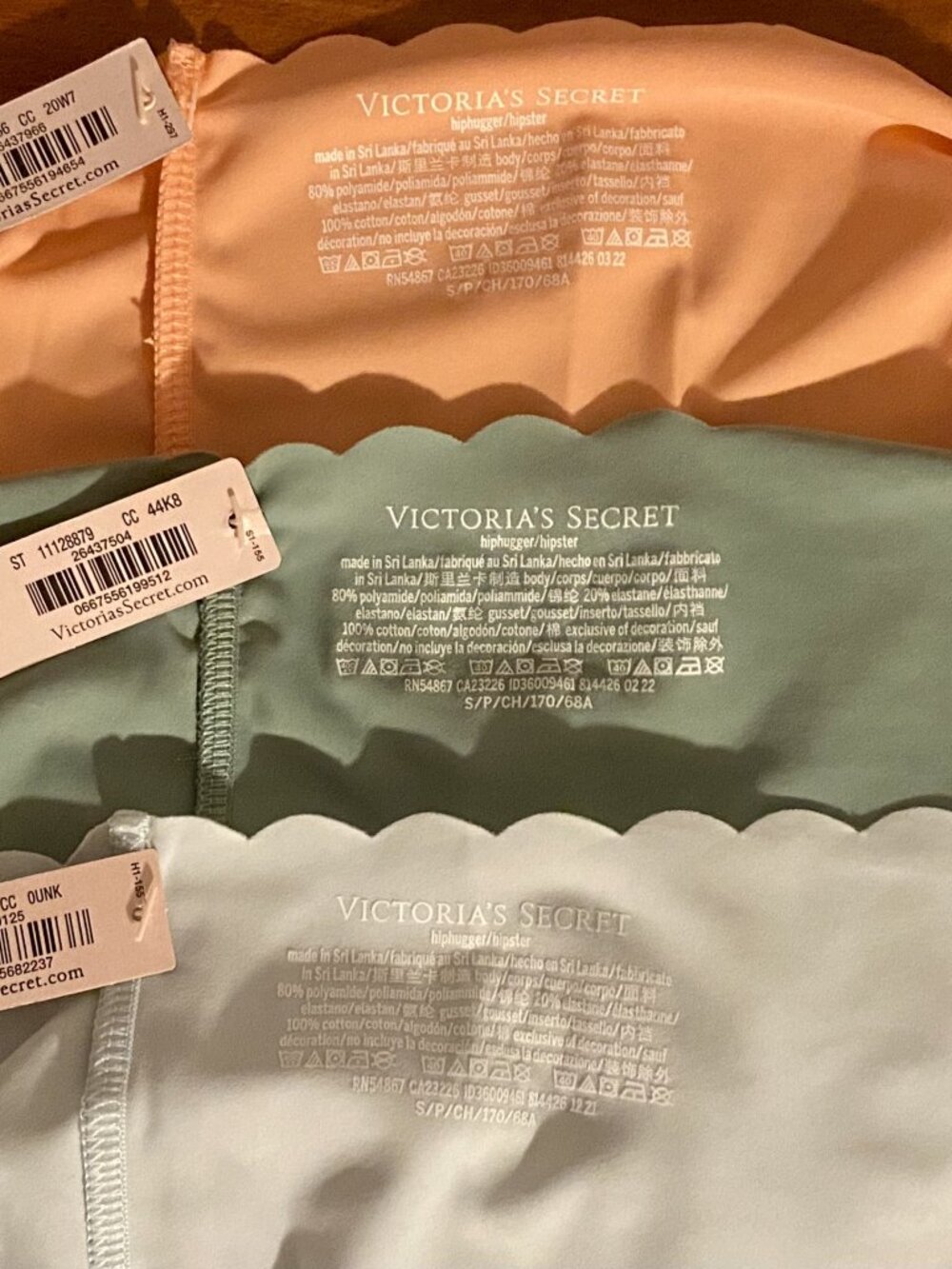 Victoria's Secret No-Show Scallop Hiphugger Panty Bundle NWT - Picture 8 of 8